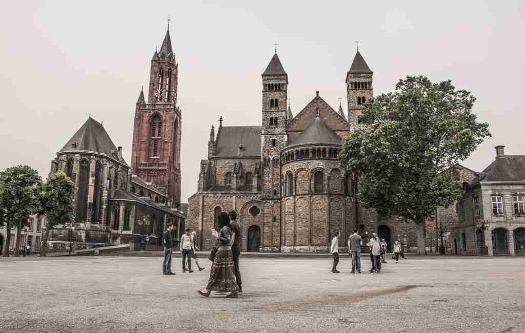 ROBO: la feria de arte Tefaf en Maastricht sufre un sorprendente robo a plena luz del día